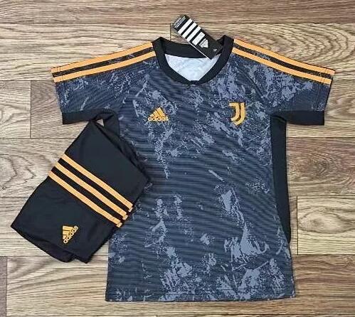 Kids Juventus Black Training Kits Shirt With Shorts 2020/21